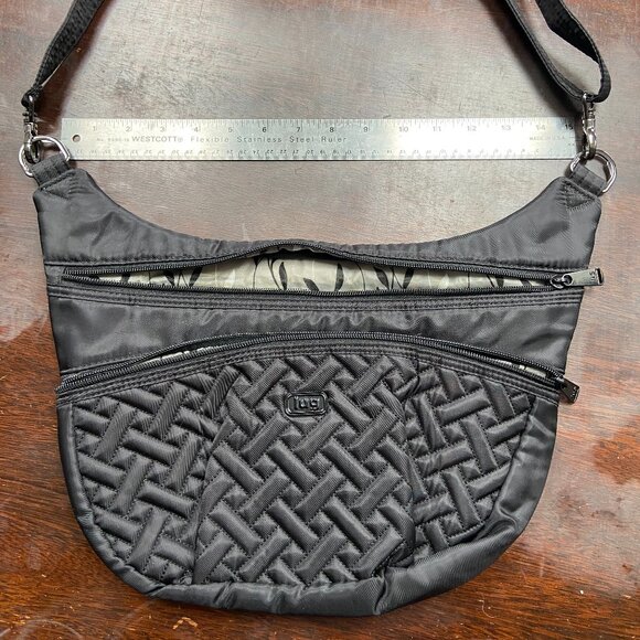 Black Lug Crossbody Shoulder Bag with RFID - Hippy 2 - Like New - Picture 1 of 3